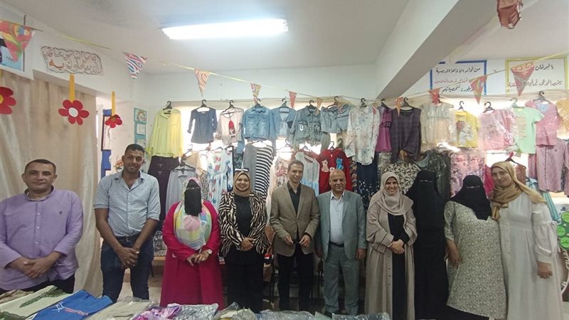 5 آلاف قطعة ملابس