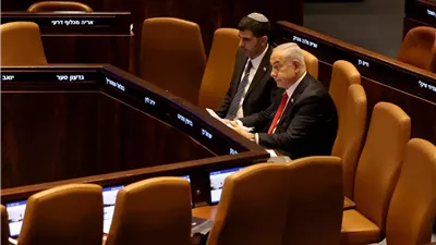 نتنياهو يواجه خطر سقوط حكومته.. معركة برلمانية لتأجيل حل الكنيست