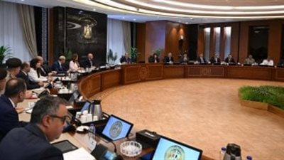 مدبولي يتفقد اللمسات الأخيرة لافتتاح المتحف المصري الكبير