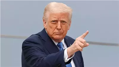 خبير شؤون أمريكية: ترامب يستثمر أزمة الأمن والهجرة لتعزيز تأثيره السياسي