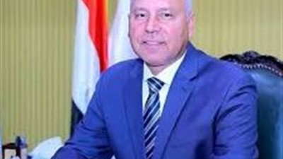 وزير النقل: نعمل على تطوير وتحديث السكك الحديدية لخدمة المواطنين