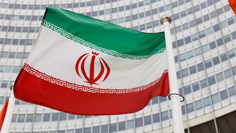 إيران