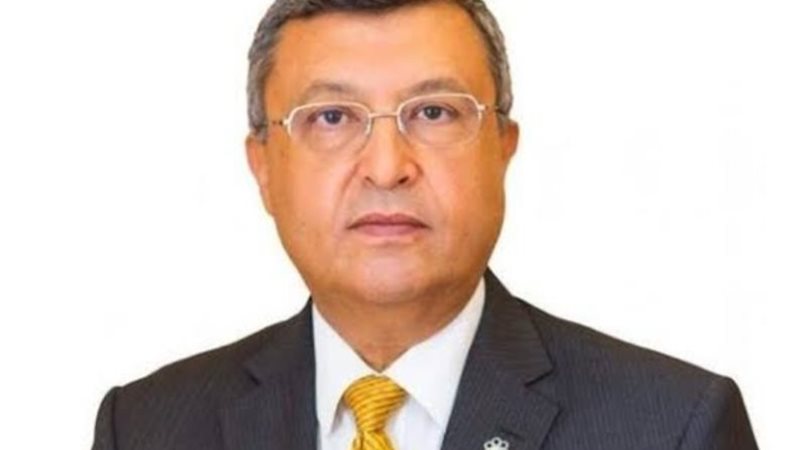 وزير البترول السابق