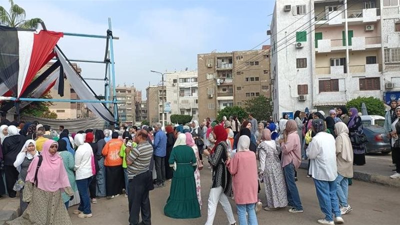 104 لجنة مجهزة للثانوية