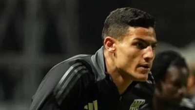 العش الأقرب لقيادة الجبهة اليسرى للأهلي في مواجهة بالميراس