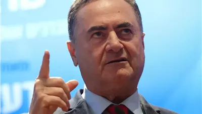 بعد استهداف مستشفى إسرائيلي.. وزير دفاع الاحتلال: خامنئي سيدفع الثمن