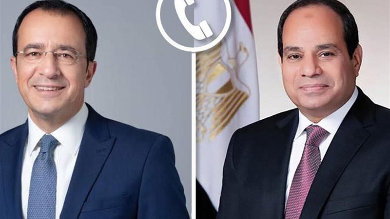 خلال الاتصال الهاتفي