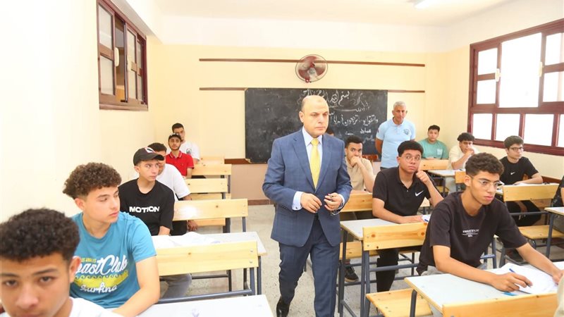 محافظ كفر الشيخ يتفقد