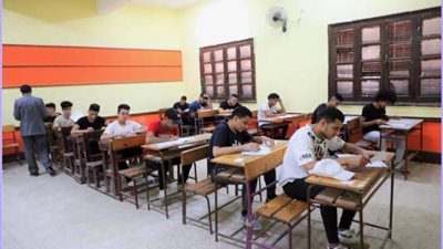 امتحانات الثانوية العامة 2025.. تباين آراء الطلاب بشأن صعوبة اللغة العربية