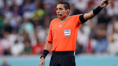 تعرف على طاقم تحكيم مباراة الأهلي وبورتو البرتغالي في كأس العالم للأندية
