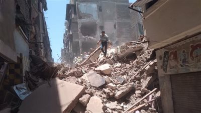 كارثة العقارات المنهارة تواصل تهديد حياة الشعب.. وخبير: «السر في الرسوم»  (خاص)