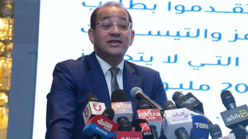 وزير المالية أحمد