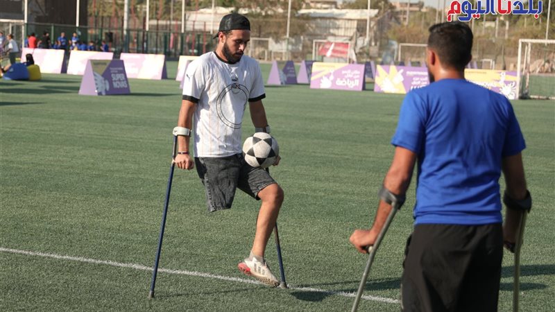 دوري كرة القدم لأصحاب