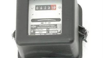 الكهرباء تحذر: العد التنازلي لإلغاء العدادات القديمة بدأ.. وغرامة 7% على المتأخرين عن السداد