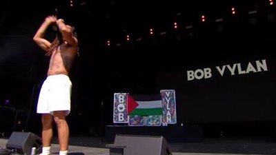 عندما تتحول الموسيقى إلى سلاح للمقاومة.. صدمة في إسرائيل بسبب حفلة ببريطانيا
