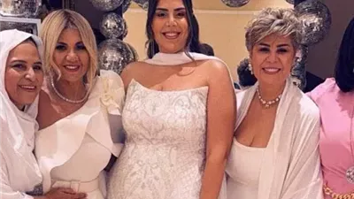 منة شيحة تحتفل بليلة حنتها في أجواء عائلية.. والزفاف خلال أيام بحضور نجوم الفن والإعلام