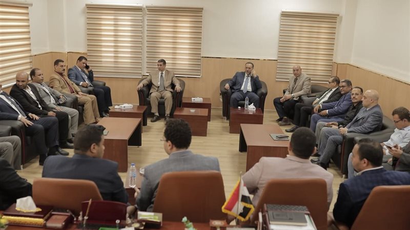 إجتماع محافظ أسيوط