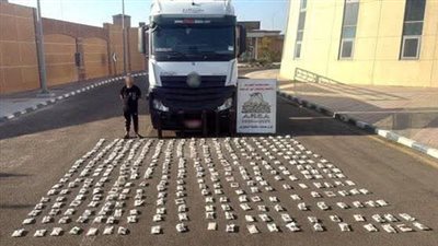 سقوط عصابة دولية حاولت تهريب 400 ألف قرص كبتاجون بقيمة نصف مليار جنيه| صور 