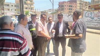 سكرتير عام المنوفية يتابع  مواقف الباجور وأشمون للالتزام بالمحاور البديلة