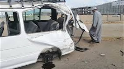 إصابة 14 شخصًا في حادث تصادم ميكروباص بملاكي أعلى صحراوي بني سويف 