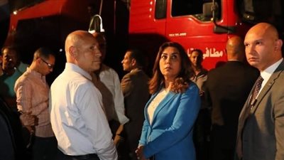 وزيرة التنمية المحلية ومحافظ القاهرة يتابعان ميدانيا جهود إخماد حريق سنترال رمسيس