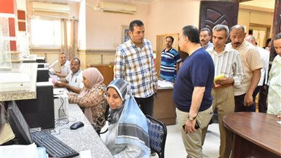 محافظ أسيوط يتفقد المركز التكنولوجي في منفلوط