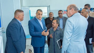 وزير الإنتاج الحربي يتفقد مصنع 81 الحربي لمتابعة تطوير خطوط الإنتاج وتعزيز الأداء