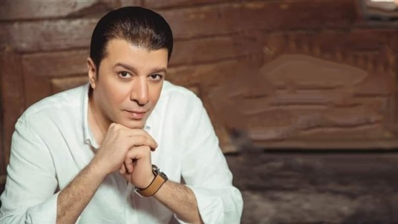 الفنان مصطفي كامل