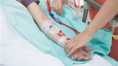 بين الألم والأمل.. رحلة مرضى الغسيل الكلوي داخل مستشفيات المنوفية