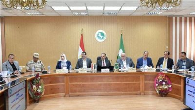 محافظ الشرقية يترأس اجتماع اللجنة العليا للاستثمار