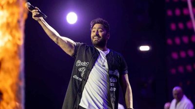 موعد وأسعار تذاكر حفل تامر حسني في مهرجان العلمين 2025