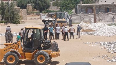 حملة مكبره لإزالة التعديات على الأراضي الزراعية وأملاك الدولة بشرق الإسماعيلية