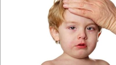 الالتهاب السحائي يعود للواجهة.. ما حقيقته وكيف نحمي أطفالنا منه؟