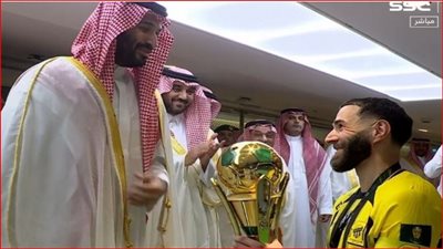 بنزيما يحصد جائزة «أجمل لحظة» فى الموسم الماضي بالدوري السعودي