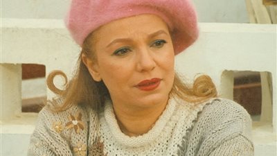 بعد لقائها مع منى الشاذلي.. كم عمر الفنانة مشيرة إسماعيل وابرز أعمالها؟ 