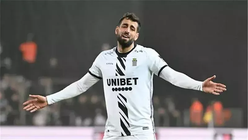 عدي الدباغ لاعب نادي