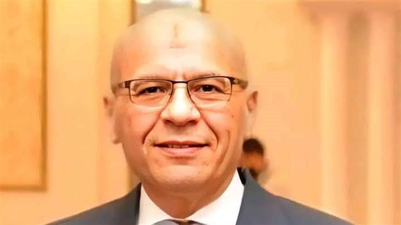 الدكتولر احمد انور