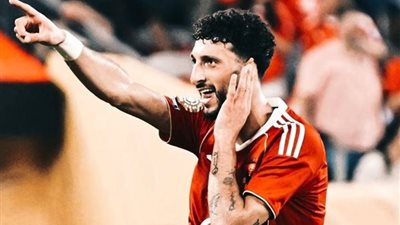 بعد رحيل وسام أبو علي.. هداف المنتخب الفلسطيني يدخل حسابات الأهلي