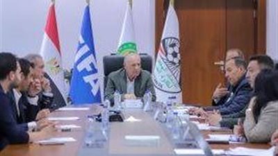 بداية من الموسم المقبل.. اتحاد الكرة يقرر سداد مستحقات الحكام شهريًا