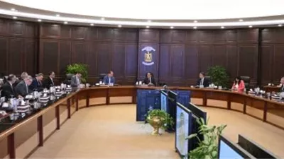 مصر تطلق مركزا عالميا لتخزين وتجارة الحبوب في قناة السويس