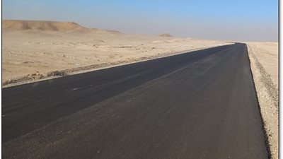 بعد تداول إشاعات عن طريق قفط/القصير.. وزارة النقل توضح الحقائق بالصور