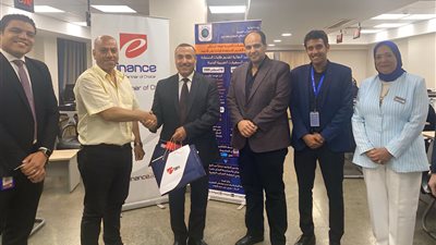 الضرائب تواصل دعم المشروعات الصغيرة: توزيع أجهزة نقاط البيع مجانا في الإسكندرية