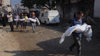  إسرائيل تعمق هجماتها على غزة.. واستشهاد 21 فلسطينيًا على الأقل في غارات ليلية