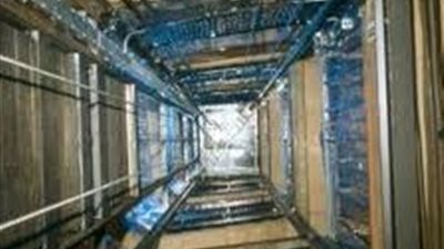 إصابة خمسة عمال في سقوط مصعد من الدور العاشر بصفط اللبن