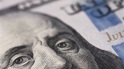 سعر الدولار أمام الجنيه اليوم الخميس 24-7-2025 في البنوك.. الأخضر بكام دلوقتي؟