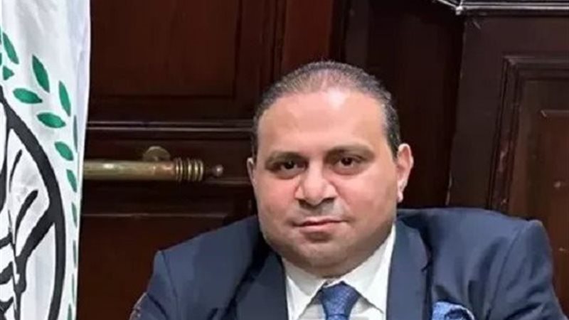 أحمد زكي