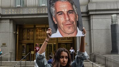 الحزب الديمقراطي يستهدف الجمهوريين في مجلس النواب بإعلانات إبستين