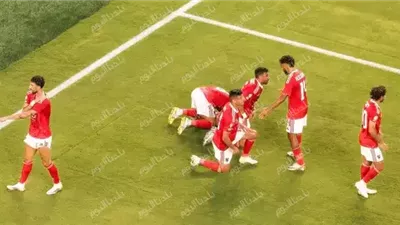 الأهلي يودع مهاجمه الفلسطيني.. نجم الأهلي يرحل عن القلعة الحمراء بشكل رسمي
