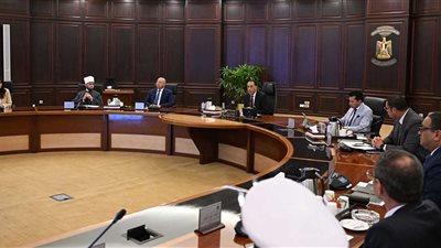 رئيس الوزراء يتابع إجراءات مجابهة حوادث الطريق الدائري الإقليمي