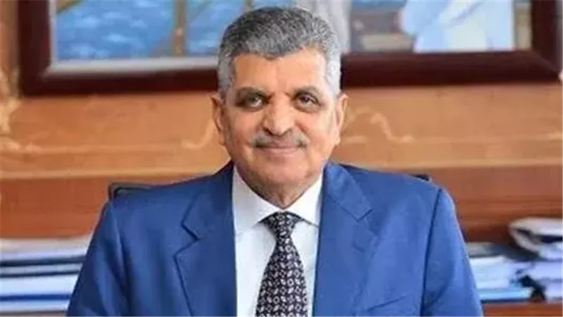 الفريق أسامة ربيع
